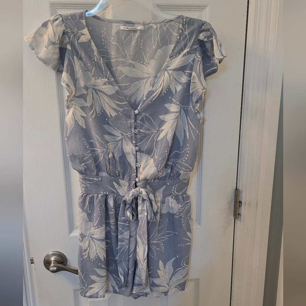 Oneill Jumper, Button & Tie Front, Elastic Back, Flutter Sleeves, Size S (1205)